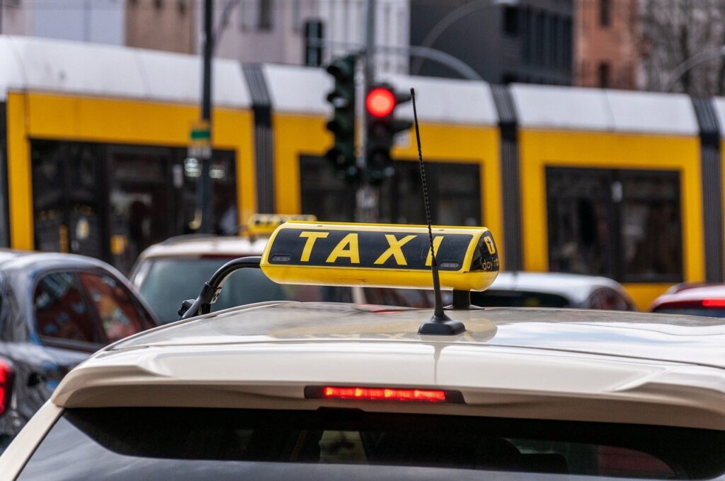 taxi city transport urban road 7856666
